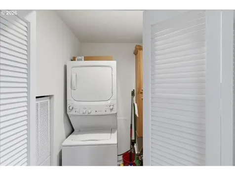 6289 SW Jetty Avenue Lincoln City OR 97367