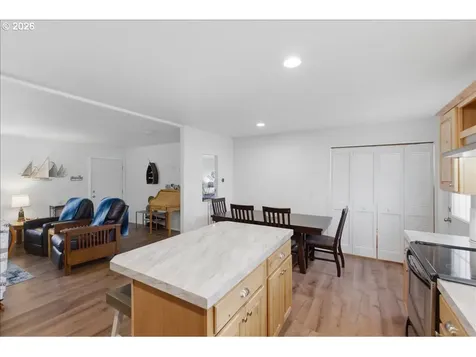 6289 SW Jetty Avenue Lincoln City OR 97367
