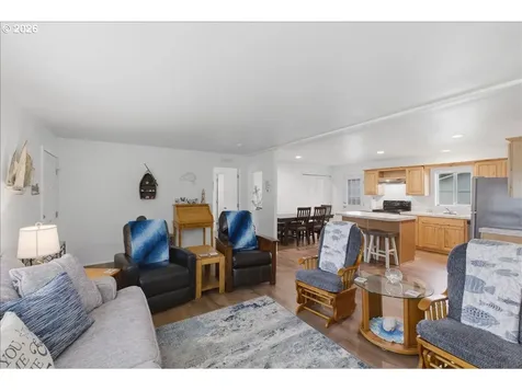 6289 SW Jetty Avenue Lincoln City OR 97367