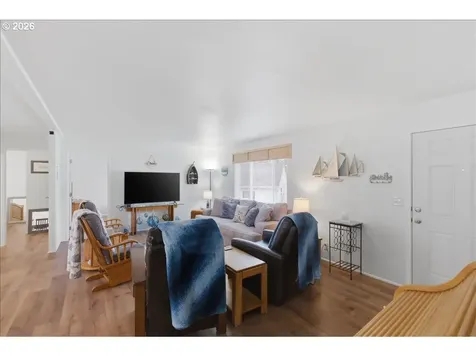 6289 SW Jetty Avenue Lincoln City OR 97367