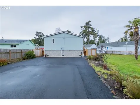6289 SW Jetty Avenue Lincoln City OR 97367