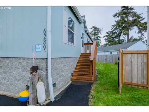 6289 SW Jetty Avenue Lincoln City OR 97367