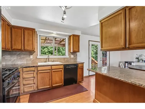 10015 NW 17th Avenue Vancouver WA 98685
