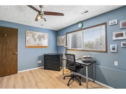 10015 NW 17th Avenue Vancouver WA 98685