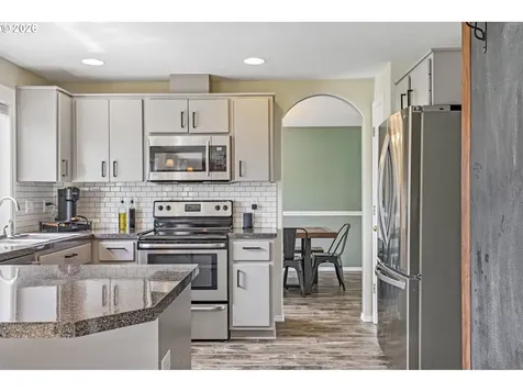 15505 NE 82nd Circle Vancouver WA 98682
