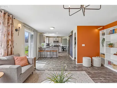 15505 NE 82nd Circle Vancouver WA 98682