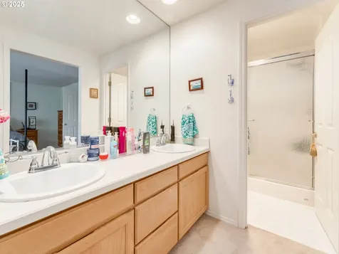 17308 SE 25th Way Vancouver WA 98683