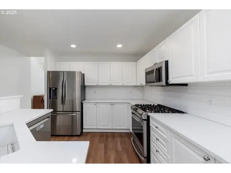 16225 SW Palermo Lane Portland OR 97223