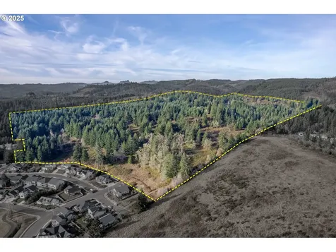 Holly Avenue - Lot 1 Cottage Grove OR 97424