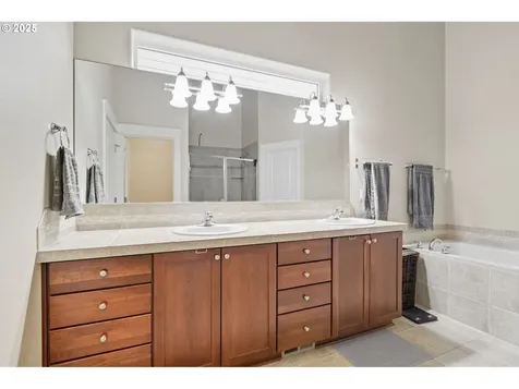 2132 N 3rd Street Washougal WA 98671
