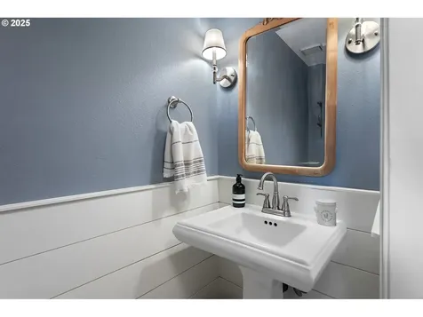 20525 Martin Court West Linn OR 97068