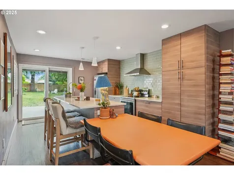 7913 SE Henderson Street Portland OR 97206