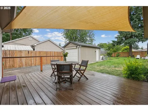 7913 SE Henderson Street Portland OR 97206