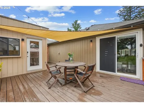 7913 SE Henderson Street Portland OR 97206