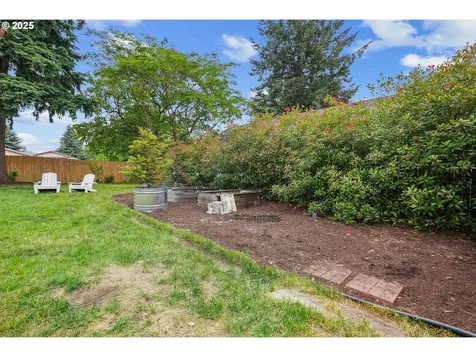 7913 SE Henderson Street Portland OR 97206