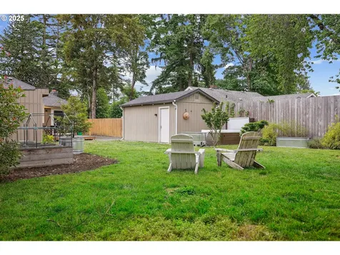7913 SE Henderson Street Portland OR 97206