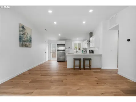 604 S Vermont Street Portland OR 97219