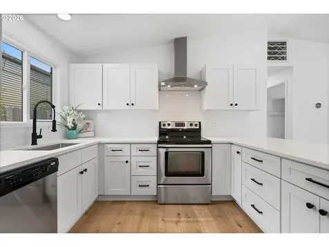 604 S Vermont Street Portland OR 97219