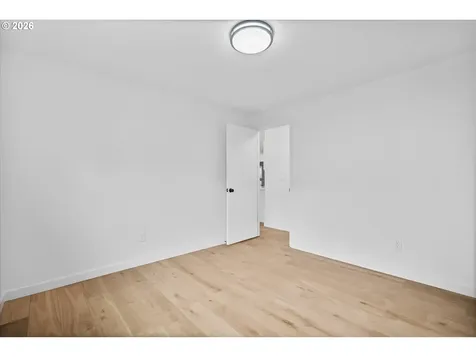 604 S Vermont Street Portland OR 97219