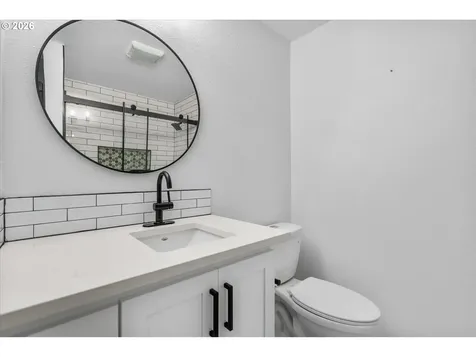 604 S Vermont Street Portland OR 97219