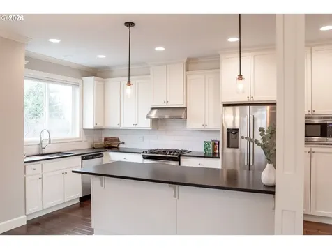 1922 NW 114th Avenue Portland OR 97229