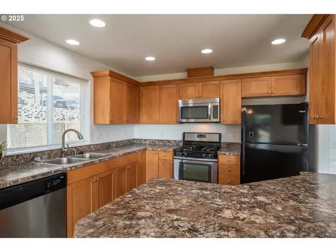 246 Palmdale Avenue Roseburg OR 97471