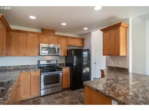 246 Palmdale Avenue Roseburg OR 97471