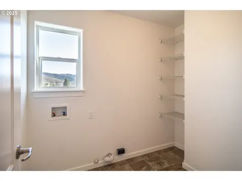 246 Palmdale Avenue Roseburg OR 97471