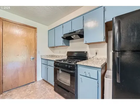 121 SE 34th Circle Troutdale OR 97060