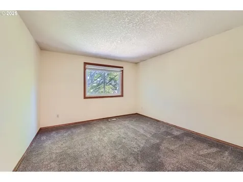 121 SE 34th Circle Troutdale OR 97060
