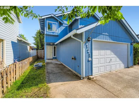 121 SE 34th Circle Troutdale OR 97060