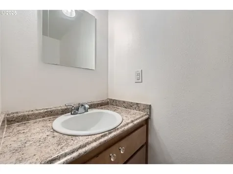 121 SE 34th Circle Troutdale OR 97060