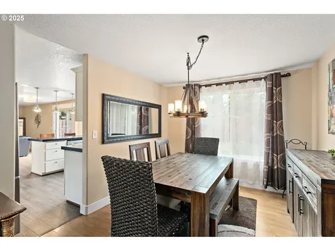 16506 NE 13th Street Vancouver WA 98684
