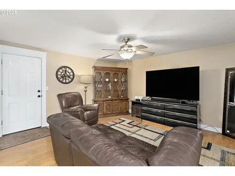 16506 NE 13th Street Vancouver WA 98684