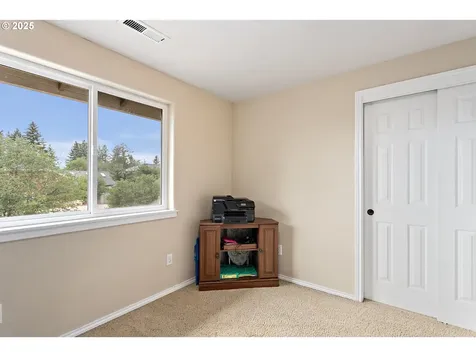 16506 NE 13th Street Vancouver WA 98684