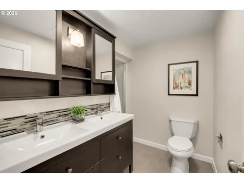 8332 SW Davies Court Portland OR 97223