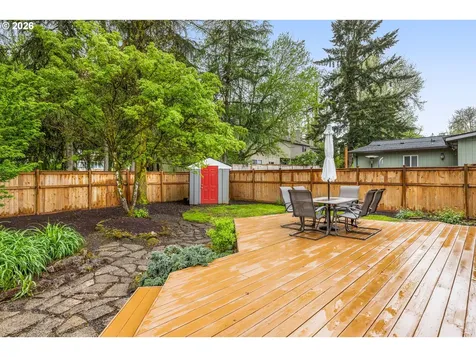 8332 SW Davies Court Portland OR 97223