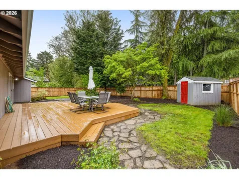 8332 SW Davies Court Portland OR 97223