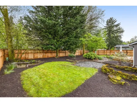 8332 SW Davies Court Portland OR 97223