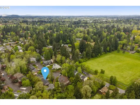 8332 SW Davies Court Portland OR 97223