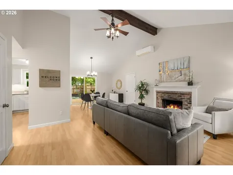 8332 SW Davies Court Portland OR 97223