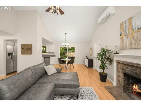 8332 SW Davies Court Portland OR 97223