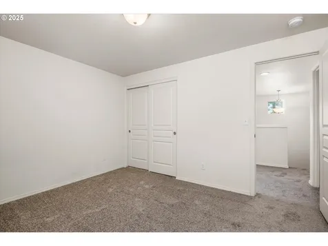 1051 S 54th Street Springfield OR 97478