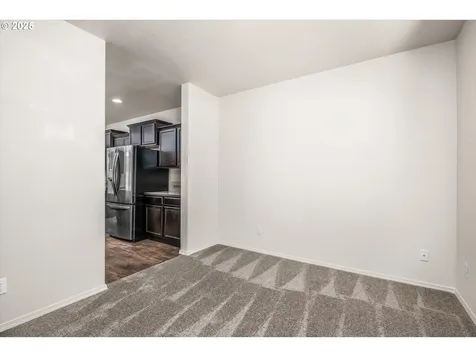 1051 S 54th Street Springfield OR 97478