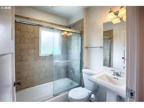 9242 SE Harrison Street Portland OR 97216