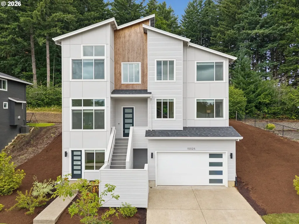 10025 SE Nicholas Drive Happy Valley OR 97086