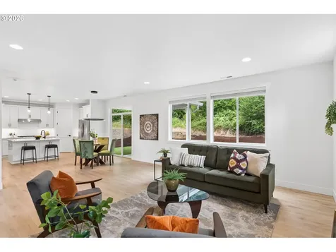 10025 SE Nicholas Drive Happy Valley OR 97086