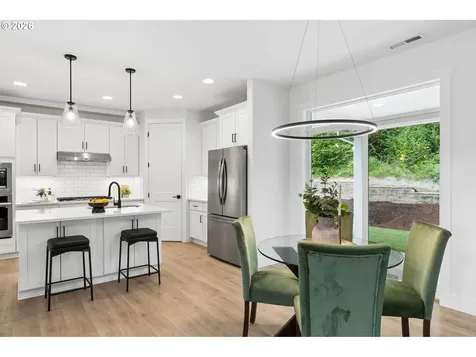 10025 SE Nicholas Drive Happy Valley OR 97086