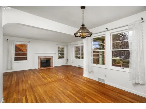 2115 SE 30th Avenue Portland OR 97214