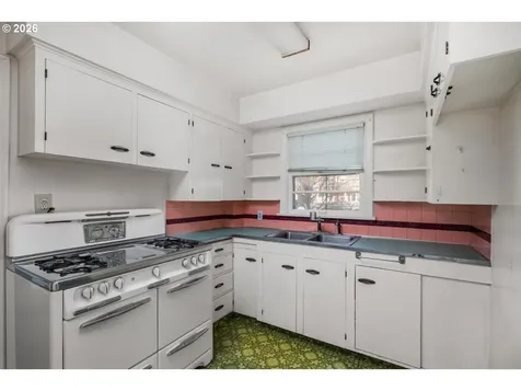 2115 SE 30th Avenue Portland OR 97214